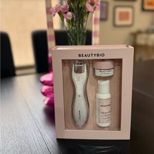 BEAUTYBIO Skincare Device & Kit - New in Box